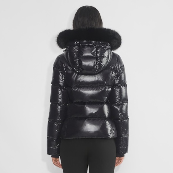 Aritzia SuperSnug Puff Hi-Gloss - Picture 3 of 11